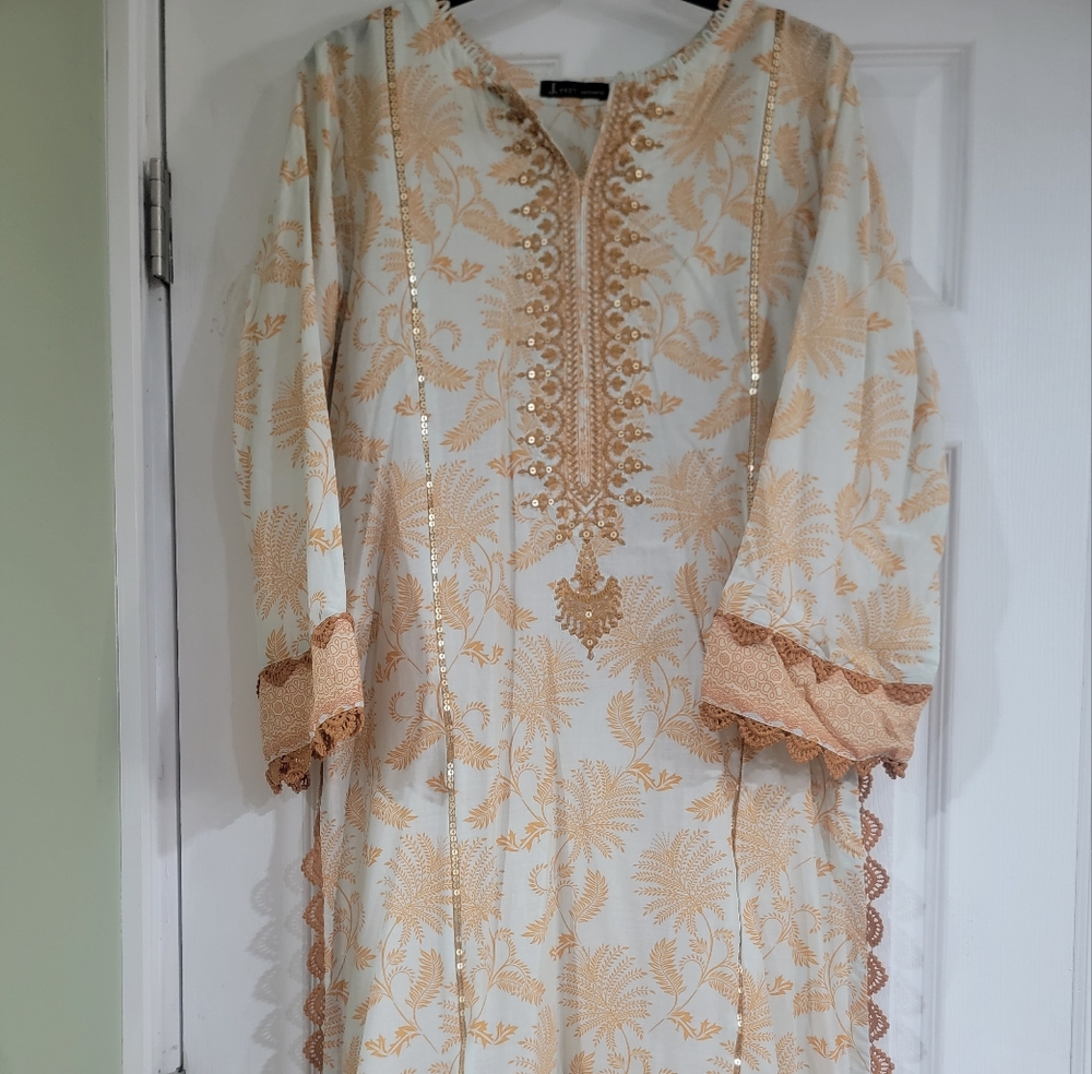Pakistani ,indian 3 Pcs Stiched Medium
